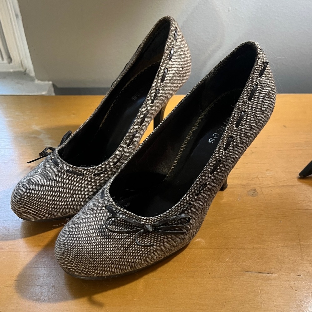 40’s Style  Tweed Pumps